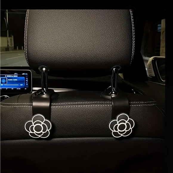 2pcs Camellia-Shaped Car Seat Back Hooks - Sleek Hidden Storage Solution - Picture 2 of 6